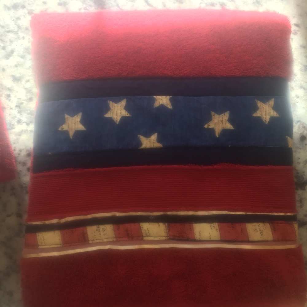 HAND DECORATED TOWELS FOR 4th of July!!